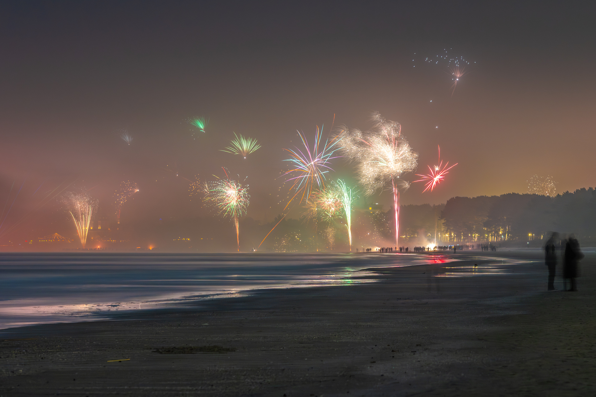 Feuerwerk am Strand von Prora